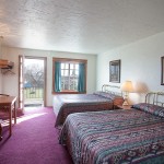 Double beds in room at Sequim West Inn